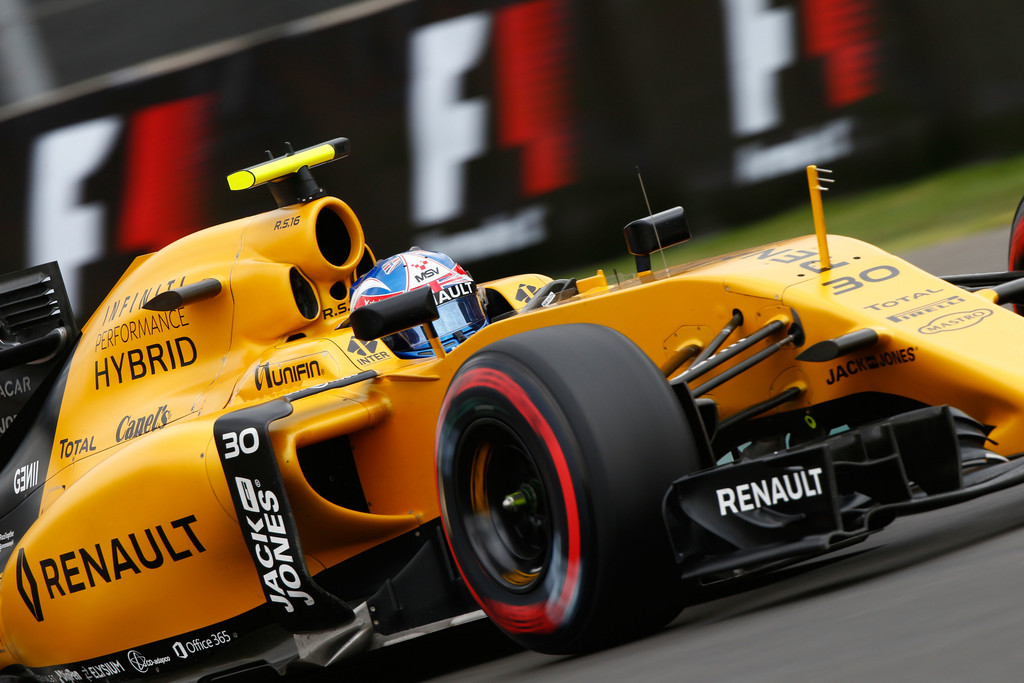 雷诺车队鏖战哈斯车队，诺里斯扛起全队