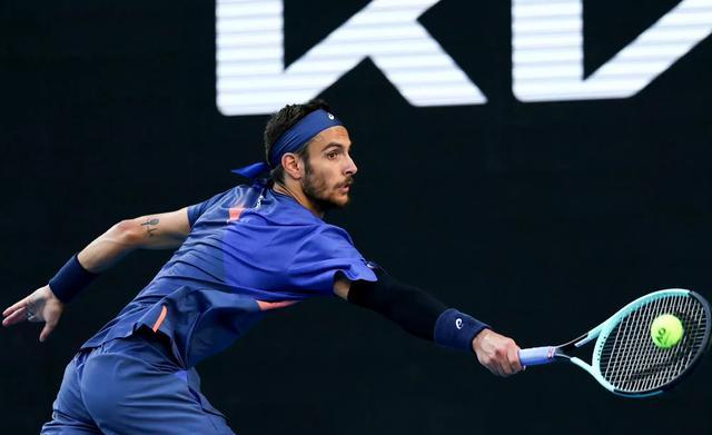 西班牙网球队强势意大利网球队,克耶高斯关键制胜 西班牙网球队强势意大利网球队,克耶高斯关键制胜