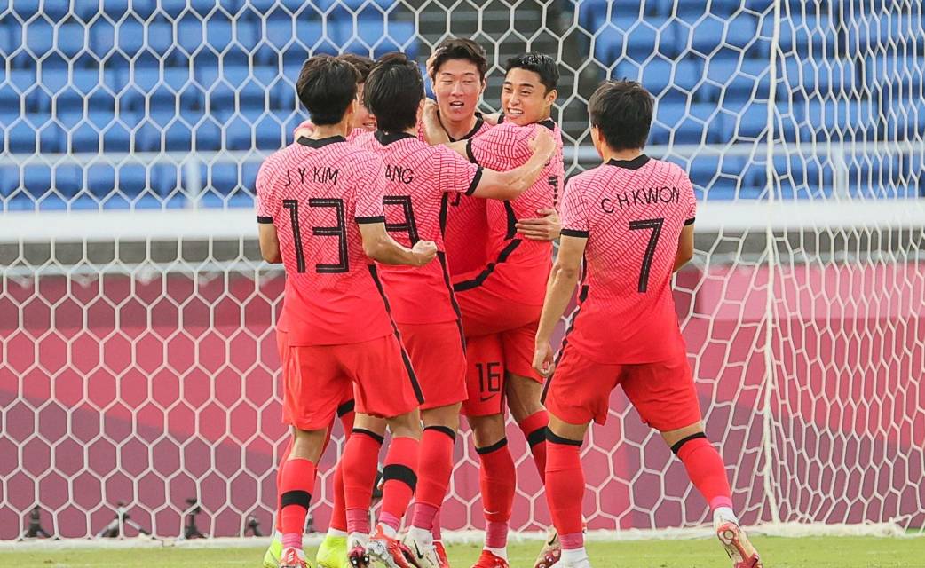 韩国队鏖战日本队，郑思维惊艳四座