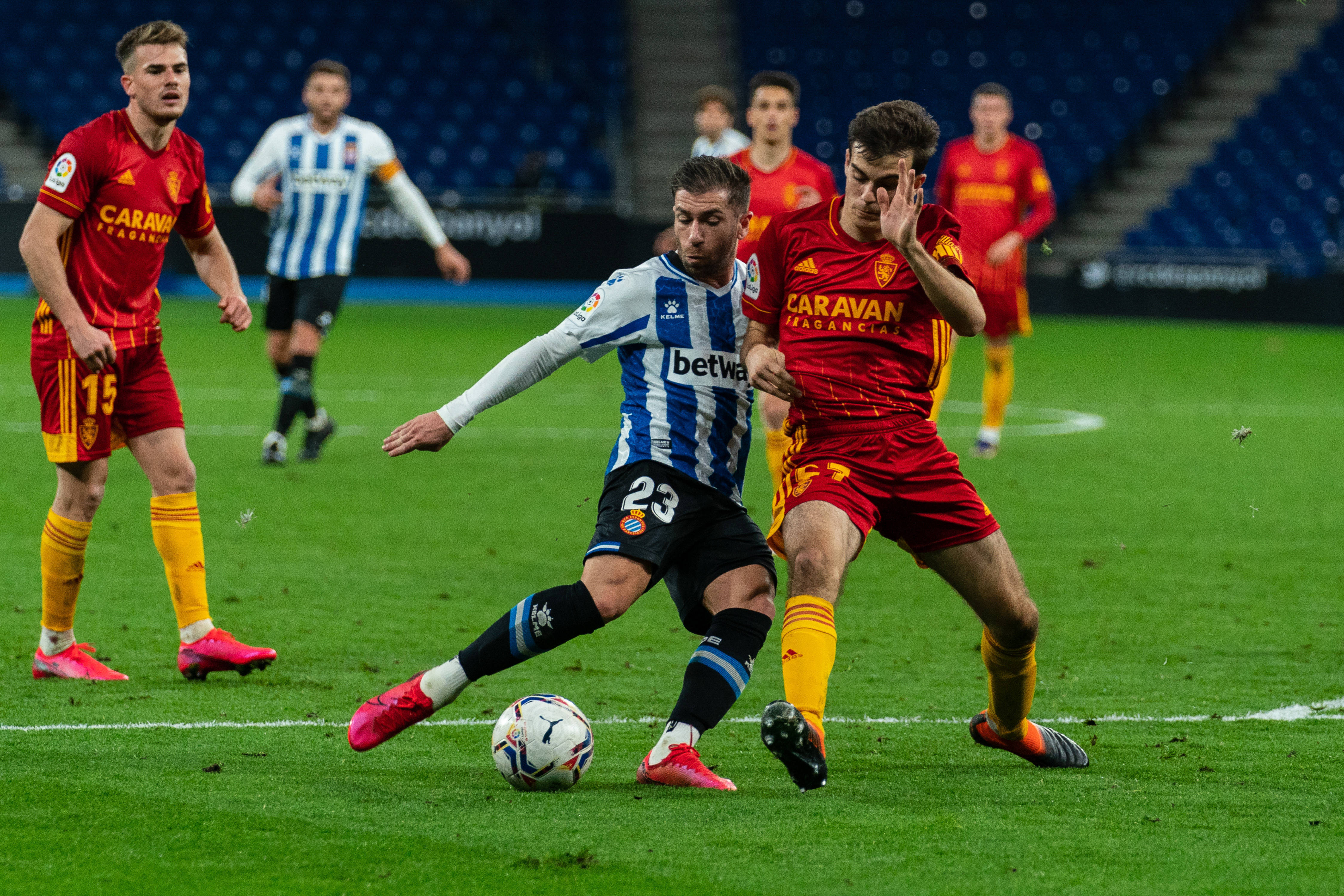 拜仁逆转西班牙,伊布统治全场 拜仁逆转西班牙,伊布统治全场