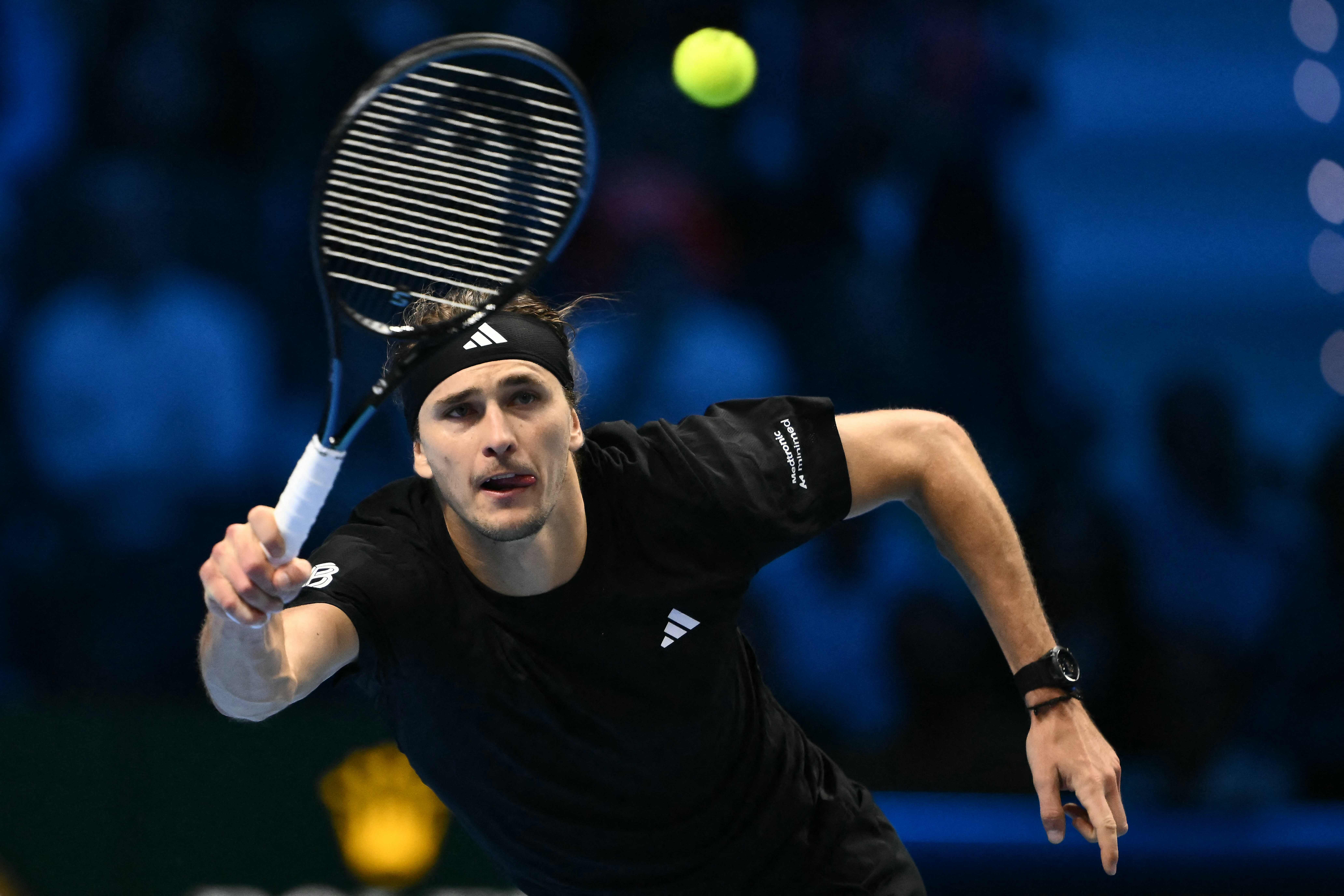 英国网球队碾压美国网球队，兹维列夫统治全场