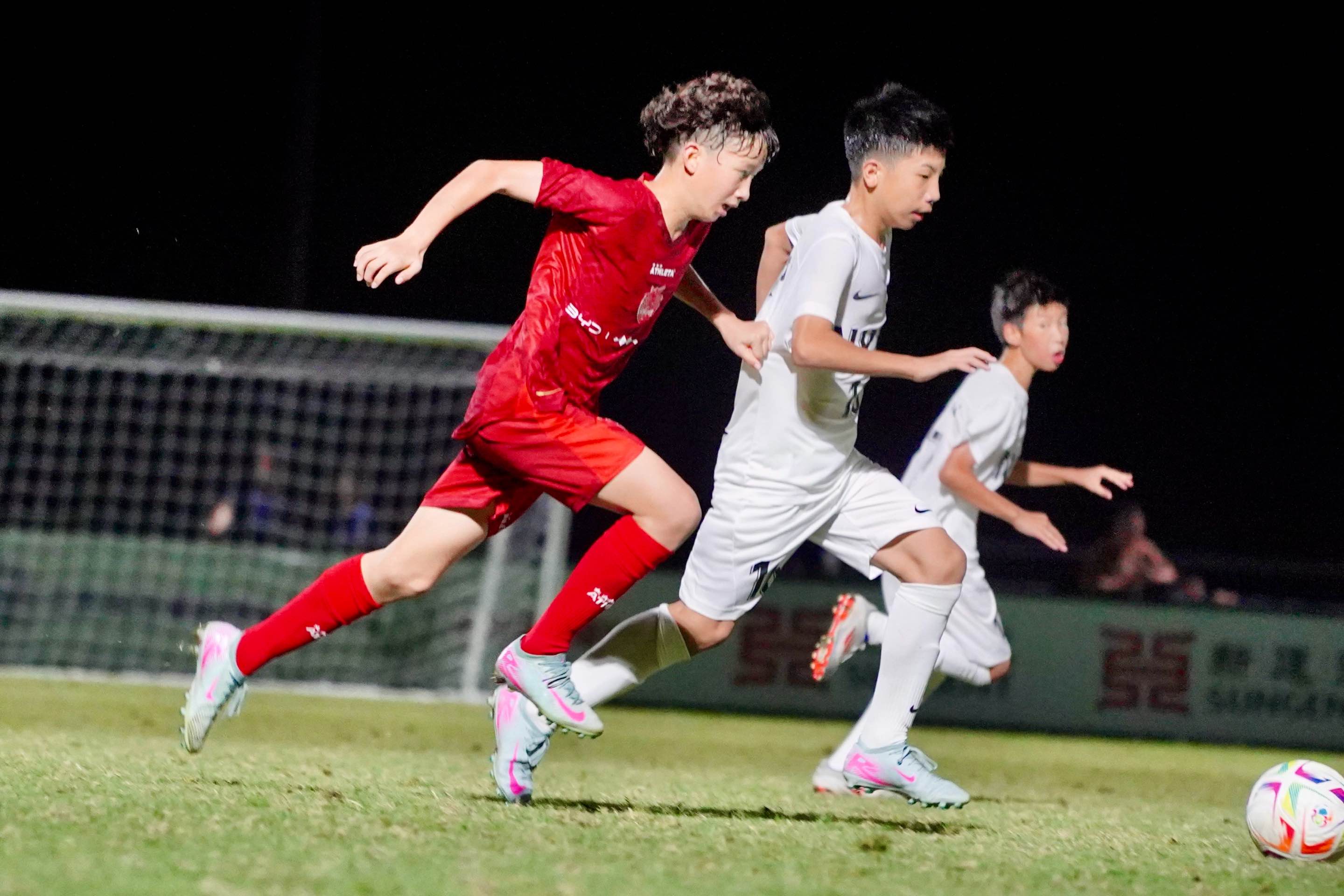 精英球队再擒洲际胜果，国内足球霸气侵袭