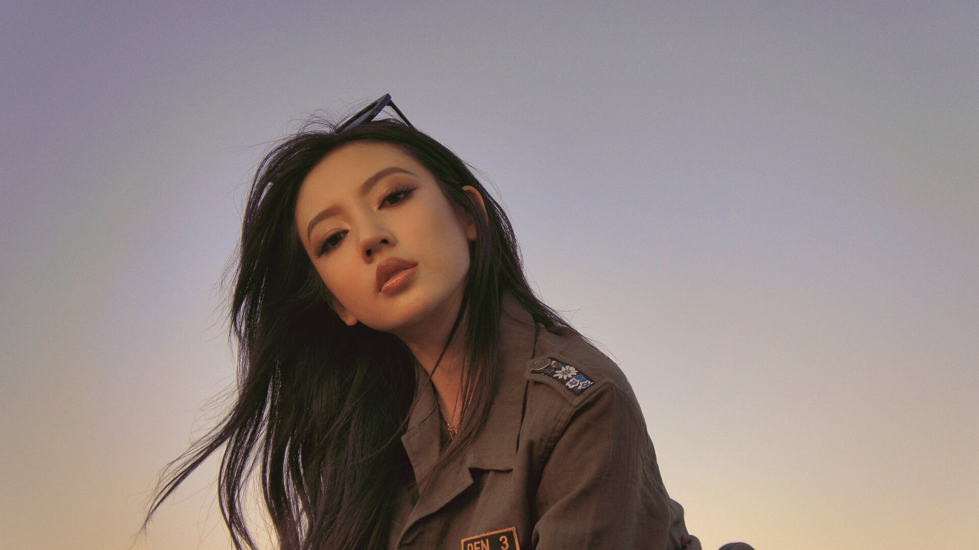 熊猫体育赛事-当雷霆撕裂灰熊之夜，福克斯在命运的裂缝中打出生涯之光